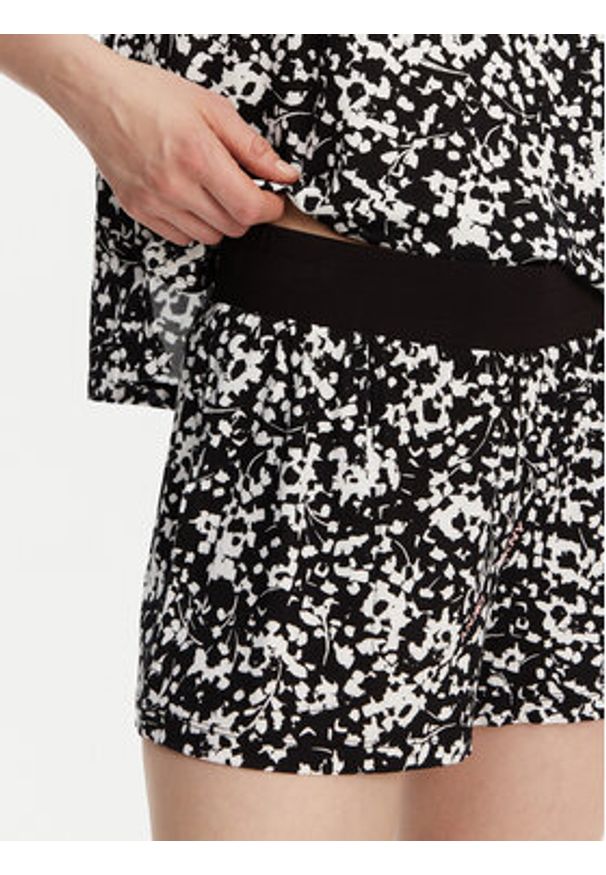 DKNY Piżama YI80044 Czarny Regular Fit. Kolor: czarny. Materiał: wiskoza