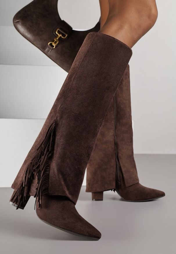 Born2be - Brązowe Kozaki na Słupku z Wywiniętą Cholewką z Frędzlami Linadela. Okazja: do pracy, na co dzień, na spotkanie biznesowe. Kolor: brązowy. Materiał: jeans, satyna. Szerokość cholewki: normalna. Obcas: na słupku. Styl: elegancki, biznesowy, klasyczny, casual