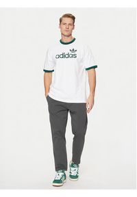 Adidas - adidas T-Shirt Simple JC8371 Biały Regular Fit. Kolor: biały. Materiał: bawełna #5
