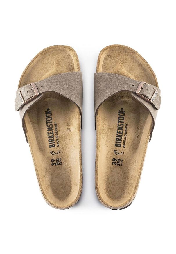 Brązowe Kapcie Birkenstock Madrid Damskie. Okazja: na co dzień. Kolor: brązowy. Materiał: guma, syntetyk, materiał. Styl: casual