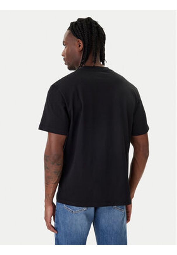 Calvin Klein T-Shirt LV04LF813G Czarny Regular Fit. Kolor: czarny. Materiał: bawełna