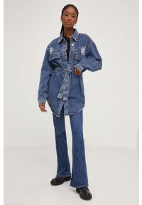 Answear Lab koszula jeansowa damska kolor niebieski relaxed z kołnierzykiem klasycznym. Typ kołnierza: kołnierzyk klasyczny. Kolor: niebieski. Materiał: jeans. Styl: wakacyjny, klasyczny #1