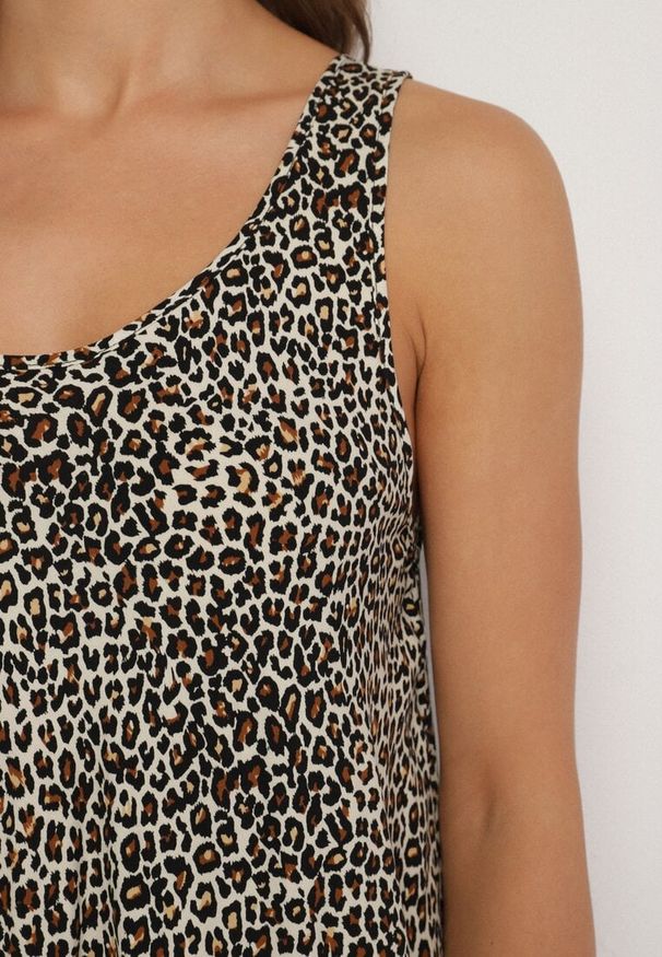 Born2be - Jasnobeżowa Rozkloszowana Sukienka z Bawełny w Panterkę Natiloria. Okazja: na co dzień. Kolor: beżowy. Materiał: bawełna. Długość rękawa: długi rękaw. Wzór: motyw zwierzęcy. Styl: casual, elegancki