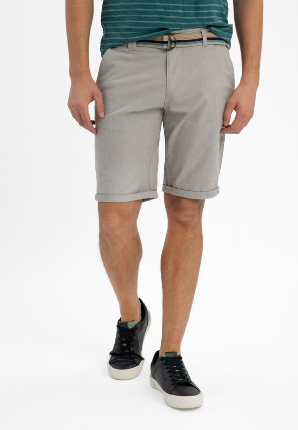 Volcano - Szorty z paskiem P-TER. Kolor: beżowy. Materiał: dzianina, bawełna, materiał. Długość: krótkie. Wzór: kolorowy. Sezon: lato. Styl: klasyczny