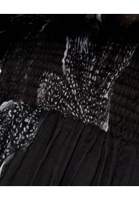 ICON - Czarna sukienka z jedwabiu Joana. Kolor: czarny. Materiał: jedwab. Wzór: aplikacja. Typ sukienki: rozkloszowane. Styl: klasyczny. Długość: midi #4