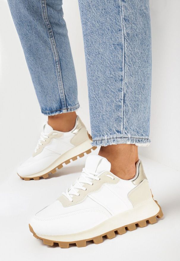 Born2be - Biało-Beżowe Sneakersy na Grubej Podeszwie ze Żłobieniami i Przeszyciami Frilane. Kolor: biały