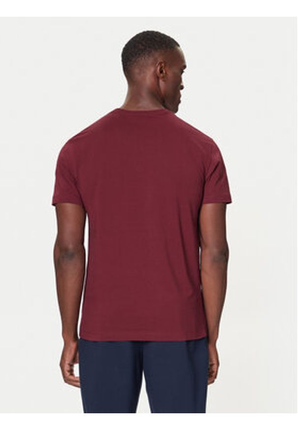 GANT - Gant T-Shirt Shield 2003184 Bordowy Regular Fit. Kolor: czerwony. Materiał: bawełna