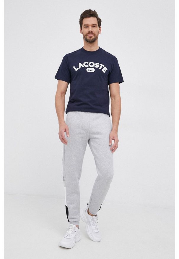 Lacoste - Spodnie. Kolor: szary. Materiał: dzianina