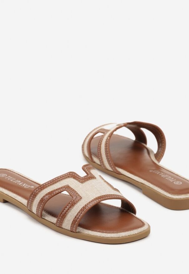 Renee - Brązowo-Beżowe Klasyczne Klapki na Płaskiej Podeszwie Idorelle. Okazja: na co dzień. Kolor: brązowy. Materiał: jeans, koronka. Sezon: lato. Obcas: na płaskiej podeszwie. Styl: klasyczny