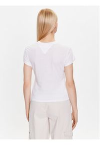 Tommy Jeans T-Shirt DW0DW16145 Biały Regular Fit. Kolor: biały. Materiał: bawełna, syntetyk
