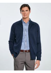 Big-Star - Sweter męski rozpinany ze stójką granatowy Nazar 403. Okazja: na co dzień. Typ kołnierza: kołnierzyk stójkowy. Kolor: niebieski. Materiał: jeans, dzianina. Wzór: gładki, ze splotem. Styl: klasyczny, casual