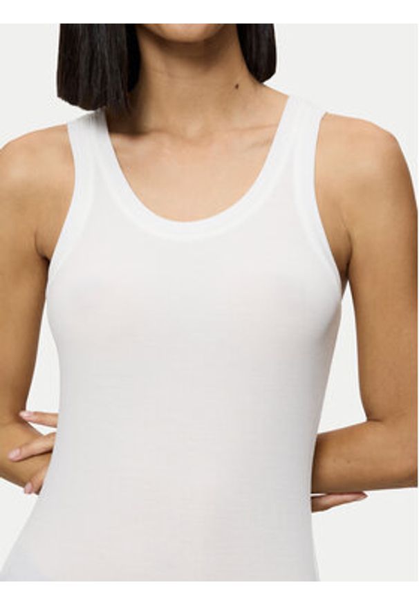 Triumph Top Beauty Layers 10221176 Écru Slim Fit. Materiał: lyocell