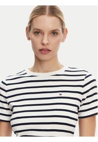TOMMY HILFIGER - Tommy Hilfiger T-Shirt New Cody WW0WW40587 Écru Slim Fit. Materiał: bawełna