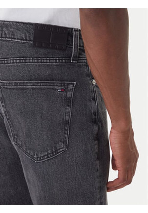 Tommy Jeans Jeansy DM0DM21355 Szary Regular Fit. Kolor: szary