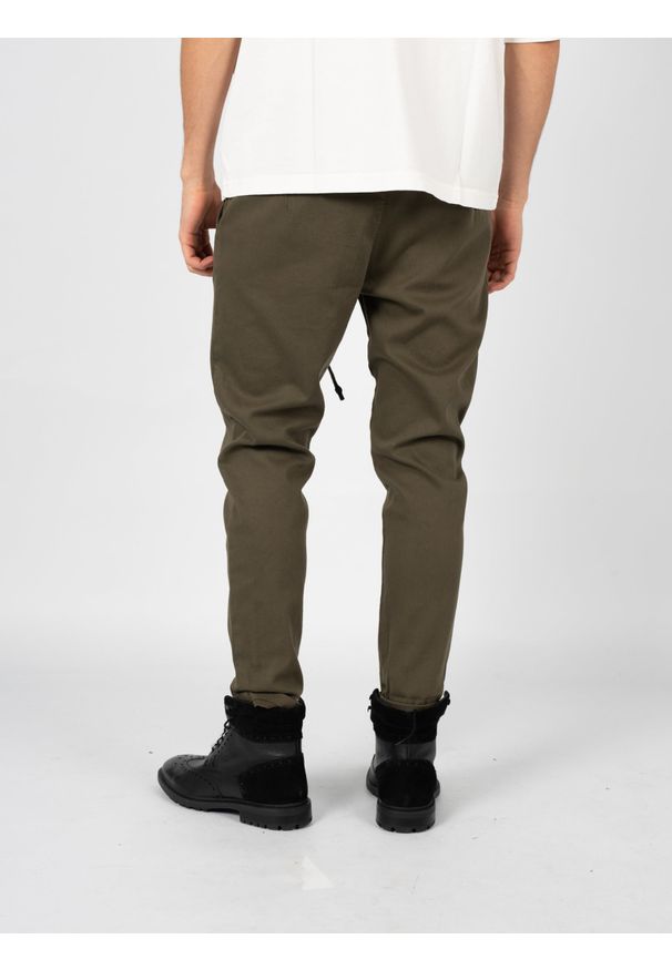 Xagon Man Spodnie "9001" | A23031CR9001 | Mężczyzna | Wojskowa Zieleń. Materiał: elastan, bawełna. Styl: militarny