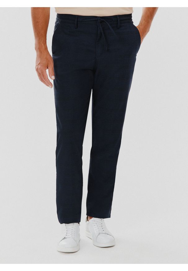 Pako Lorente - PAKO LORENTE – Męskie spodnie w kolorze granatowym w kratę. Kolor: niebieski