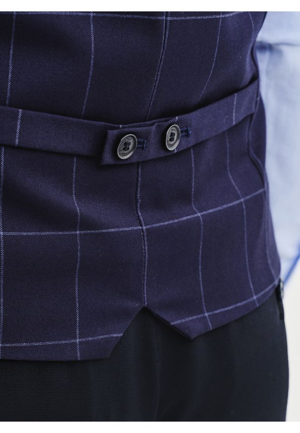 Pako Lorente - PAKO LORENTE – Granatowa kamizelka męska w kratę. Kolor: niebieski. Materiał: elastan, wiskoza, poliester. Wzór: kratka. Styl: młodzieżowy, elegancki