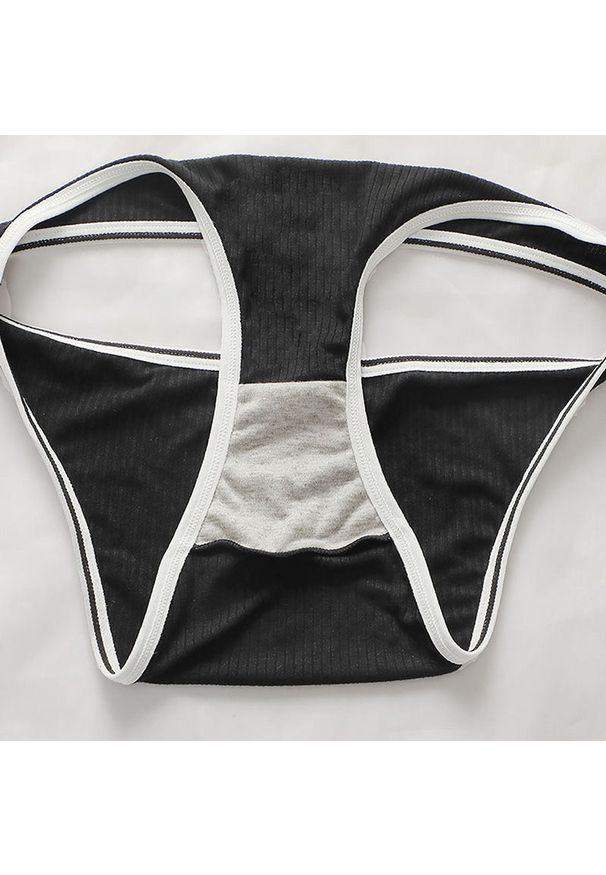 Intica - Komplet bielizny sportowej ergonomiczny na treningi i codzienne stylizacje Jaunuta. Kolor: czarny. Materiał: materiał