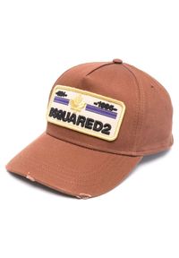 DSQUARED2 - Brązowa czapka z daszkiem. Kolor: brązowy. Wzór: napisy, aplikacja