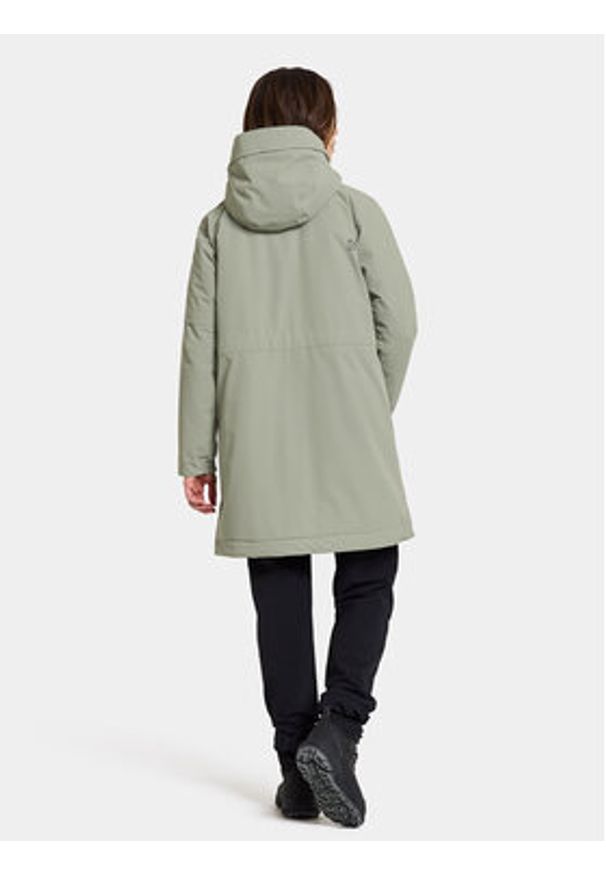 Didriksons Parka Ella Wns Parka 2 504835 Zielony Regular Fit. Kolor: zielony. Materiał: syntetyk