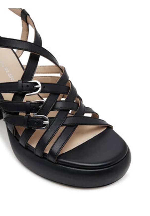 Bronx Sandały 85055-D Czarny. Kolor: czarny. Materiał: skóra