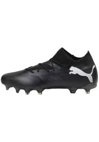 Buty piłkarskie Puma Future 7 Match FG/AG M 107715 02 czarne. Kolor: czarny. Materiał: syntetyk, dzianina. Szerokość cholewki: normalna. Sport: piłka nożna