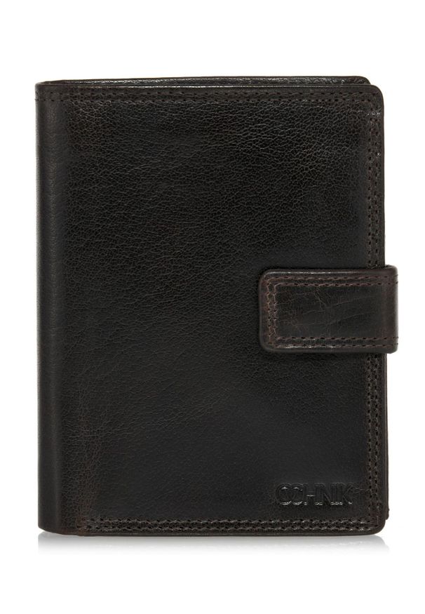 Ochnik - Brązowy lakierowany skórzany portfel męski. Kolor: brązowy. Materiał: skóra