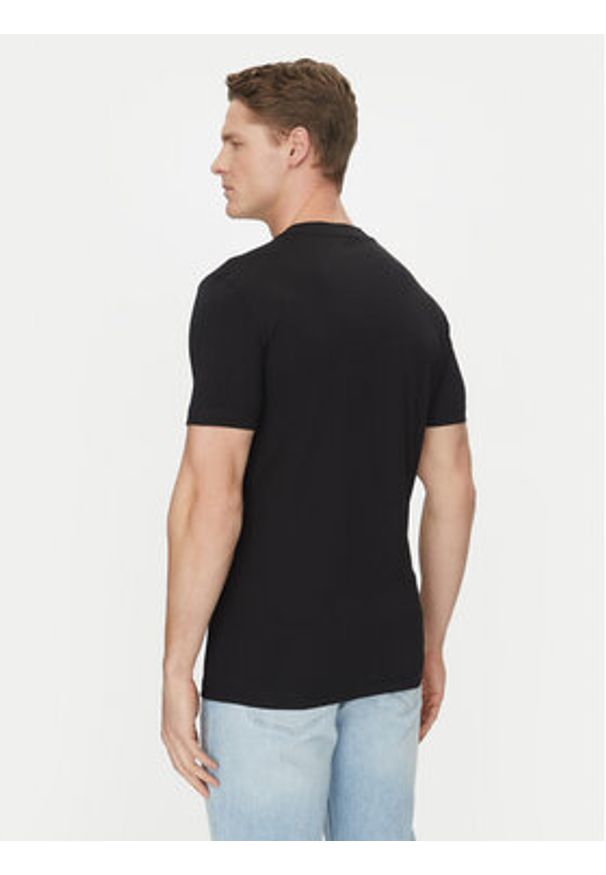 Calvin Klein Jeans T-Shirt J30J322552 Czarny Slim Fit. Kolor: czarny. Materiał: bawełna
