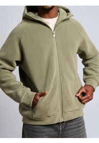 Sinsay - Bluza rozpinana z kapturem - zielony. Typ kołnierza: kaptur. Kolor: zielony #1