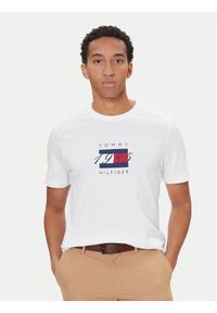 TOMMY HILFIGER - Tommy Hilfiger T-Shirt Linear Flag MW0MW41338 Biały Regular Fit. Kolor: biały. Materiał: bawełna