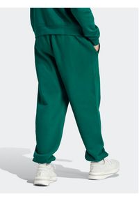 Adidas - adidas Spodnie dresowe Scribble Fleece IJ6457 Zielony Loose Fit. Kolor: zielony. Materiał: bawełna, dresówka #5