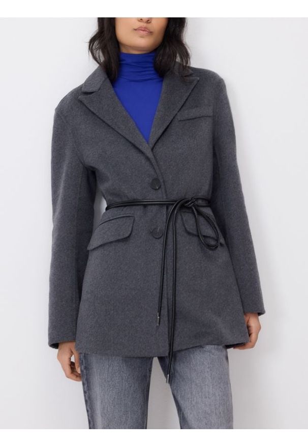 Reserved - Marynarka oversize z wełną - ciemnoszary. Kolor: szary. Materiał: wełna