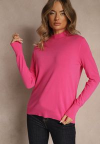 Renee - Fuksjowy Golf o Dopasowanym Kroju Zdobiony Minimalistycznymi Aplikacjami Unissa. Okazja: na spacer. Typ kołnierza: golf. Kolor: różowy. Materiał: jeans. Wzór: aplikacja. Styl: elegancki, klasyczny #4