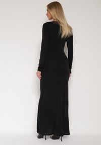 Born2be - Czarna Sukienka Koktajlowa z Biżuteryjną Aplikacją i Długim Rękawem Idivianne. Kolor: czarny. Długość rękawa: długi rękaw. Wzór: aplikacja. Typ sukienki: dopasowane. Styl: wizytowy #4