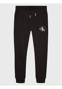Calvin Klein Jeans Spodnie dresowe IU0IU00285 Czarny Relaxed Fit. Kolor: czarny. Materiał: bawełna