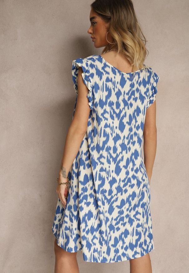 Renee - Niebieska Rozkloszowana Bawełniana Sukienka Ozdobiona Falbankami Ulosilia. Okazja: na spacer, na imprezę, na co dzień. Typ kołnierza: kołnierz z falbankami. Kolor: niebieski. Materiał: bawełna. Wzór: aplikacja. Typ sukienki: proste. Styl: casual, elegancki