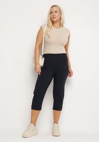 Born2be - Granatowe Spodnie z Wiskozą i Ozdobnymi Guzikami Lireza. Okazja: na co dzień. Kolor: niebieski. Materiał: wiskoza. Styl: klasyczny, casual #3