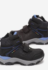 Born2be - Czarno-Niebieskie Botki Traperki z Rzepami Mozene. Okazja: na uczelnię, na co dzień. Zapięcie: rzepy. Kolor: czarny. Materiał: jeans. Styl: klasyczny, casual, elegancki