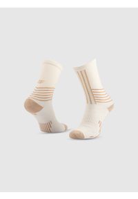 4f - 4F Skarpetki trekkingowe długie damskie - beżowe 39-42. Kolor: beżowy. Materiał: wełna, materiał. Wzór: prążki. Sport: turystyka piesza #1