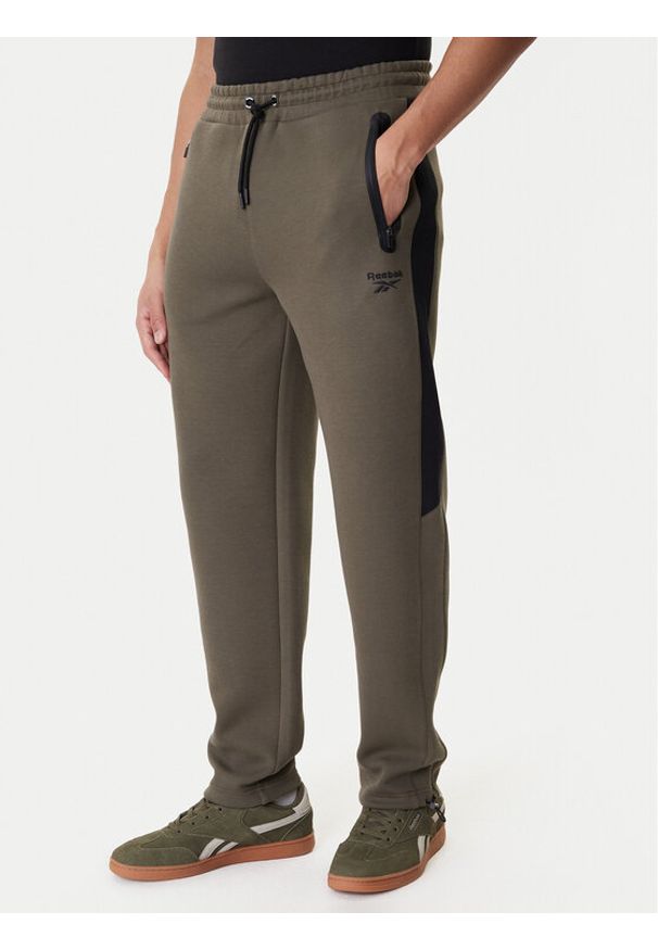 Reebok Spodnie dresowe Andrews RK25545CCM Zielony Regular Fit. Kolor: zielony. Materiał: syntetyk