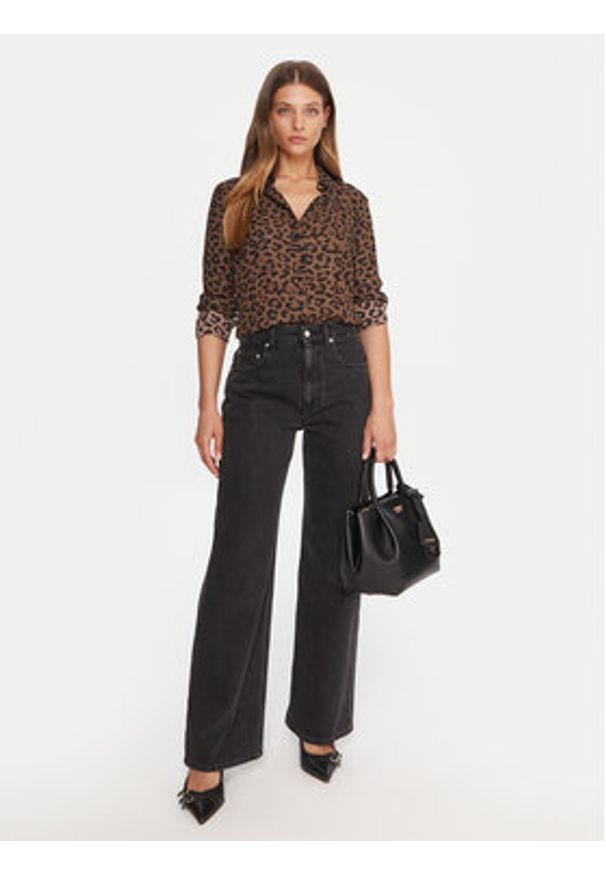 Guess Koszula W5BH73 WGLA2 Brązowy Regular Fit. Kolor: brązowy. Materiał: syntetyk