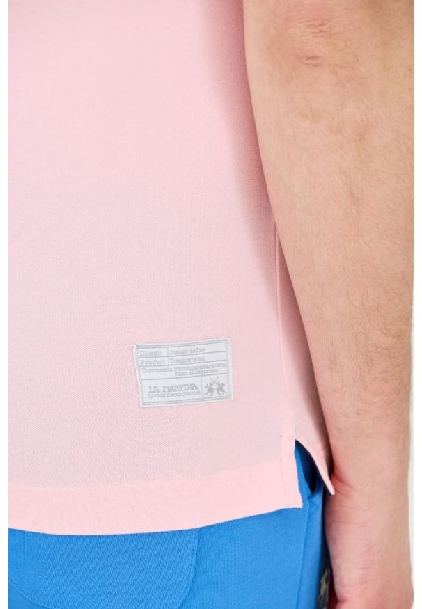 La Martina - LA MARTINA Różowe polo z dużym logo. Typ kołnierza: polo. Kolor: różowy