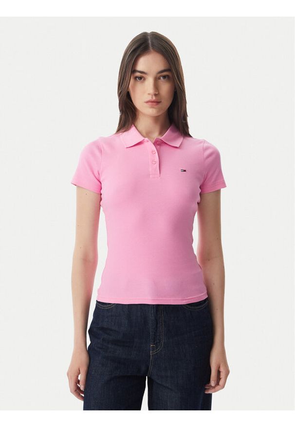 Tommy Jeans Polo DW0DW22327 Różowy jasny Slim Fit. Typ kołnierza: polo. Kolor: różowy. Materiał: bawełna