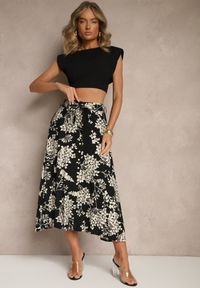 Renee - Czarna Rozkloszowana Spódnica z Wiskozy w Kwiatowy Wzór z Paskiem Tilinda. Okazja: na co dzień. Kolor: czarny. Materiał: wiskoza. Wzór: kwiaty. Styl: casual #3