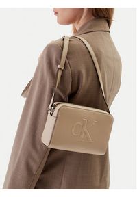 Calvin Klein Jeans Torebka Sculpted Ew Camera Bag20 LV04K3036G Beżowy. Kolor: beżowy. Materiał: skórzane #3