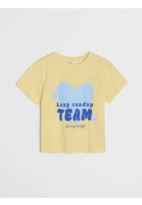 Sinsay - Bawełniana koszulka z nadrukiem - żółty. Kolor: żółty. Materiał: bawełna. Wzór: nadruk