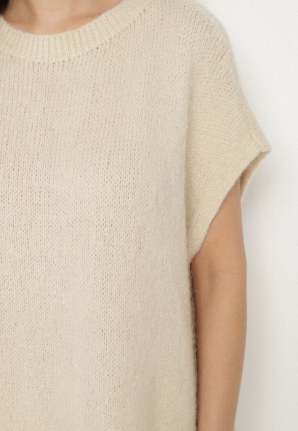 Born2be - Beżowy Sweter z Bawełną o Kroju Nietoperza Nilanissea. Okazja: na spotkanie biznesowe, do pracy, na co dzień. Kolor: beżowy. Materiał: bawełna. Styl: biznesowy, casual, elegancki