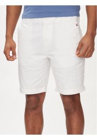 Tommy Jeans Szorty materiałowe Scanton DM0DM18812 Biały Regular Fit. Kolor: biały. Materiał: bawełna #1