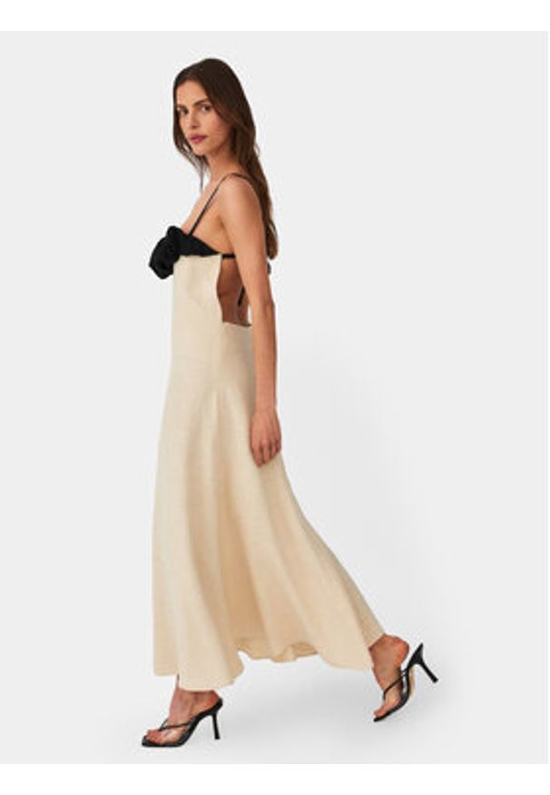 Undress Code Sukienka codzienna Ciao Bella 554 Beżowy Regular Fit. Okazja: na co dzień. Kolor: beżowy. Materiał: bawełna. Typ sukienki: proste. Styl: casual