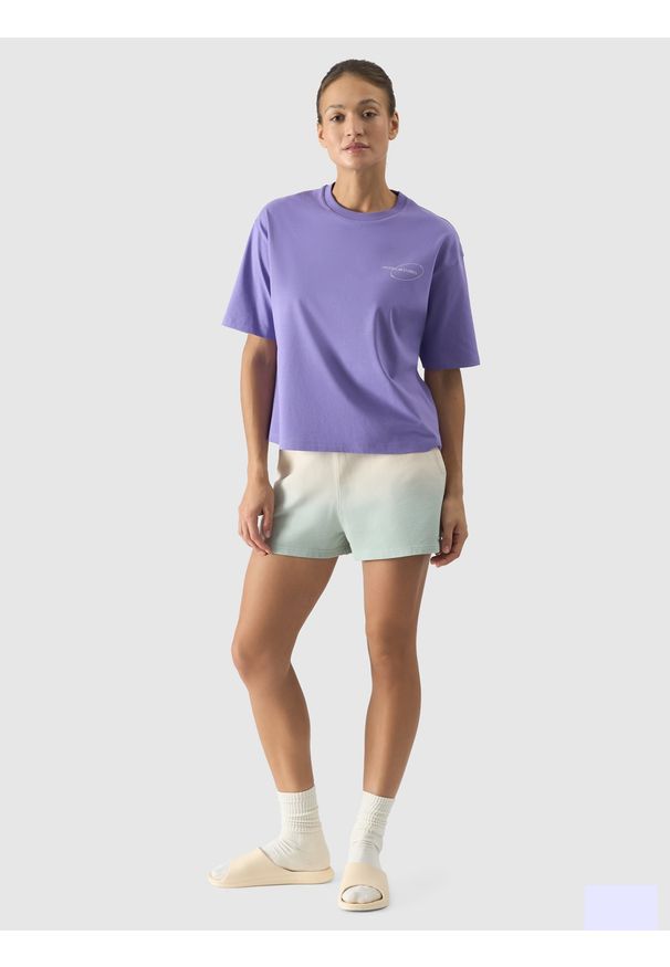 4f - 4F T-shirt oversize z nadrukiem damski - fioletowy L. Okazja: na co dzień. Kolor: fioletowy. Materiał: bawełna, jersey, skóra, dzianina. Wzór: nadruk. Styl: klasyczny, sportowy, casual